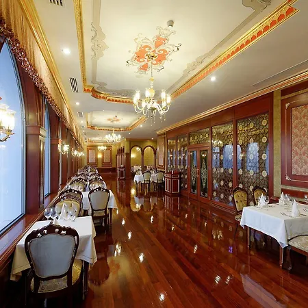 Hotel Meyra Palace